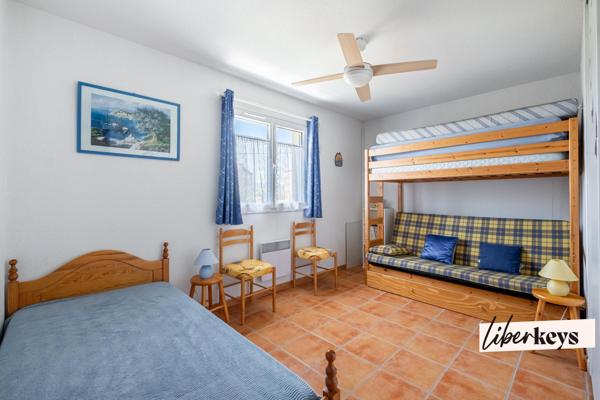 Fréjus – Maison mitoyenne de  102 m² - 3 chambres - Garage - Proche des commerces et de la base Nature