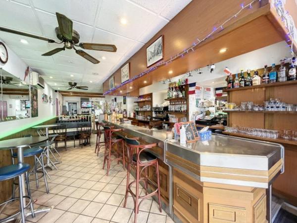 Bar restaurant - Licence 4