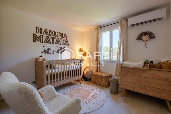 Maison 2 Chambres + Suite, Garage Double, au calme