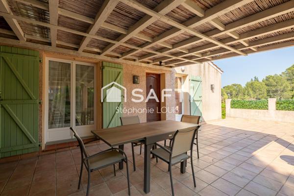 Maison 2 Chambres + Suite, Garage Double, au calme