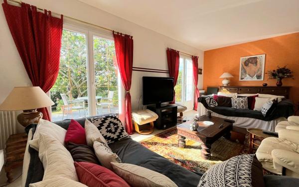 Maison à vendre    6 pièces •  Saint-Martin-de-Seignanx