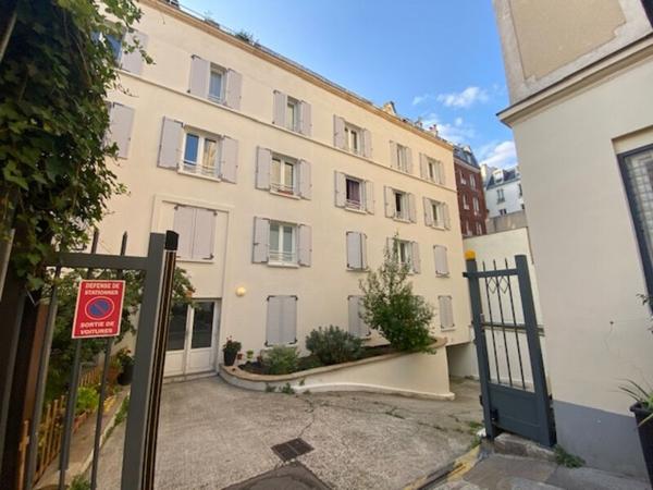 Appartement Paris 1 pièce(s) 22.94 m2