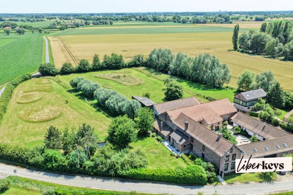 COMINES - FERME AU CARRÉ RÉNOVÉE - 2 GÎTES - GRANGES