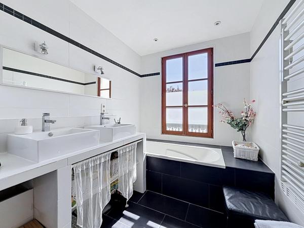 Maison familiale 5 chambres DPE D