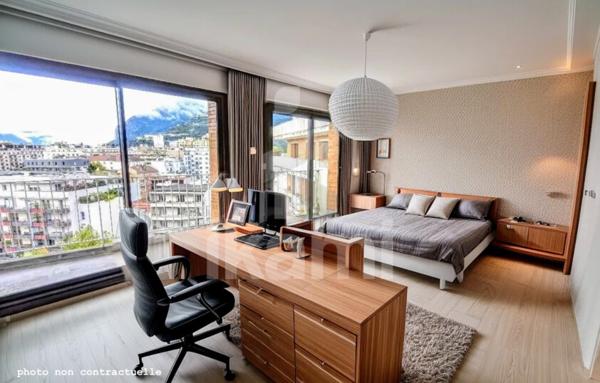 Grand appartement avec vue imprenable