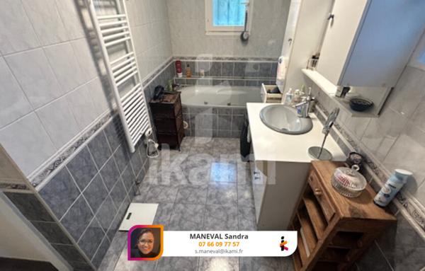 Maison familiale avec piscine et grand jardin