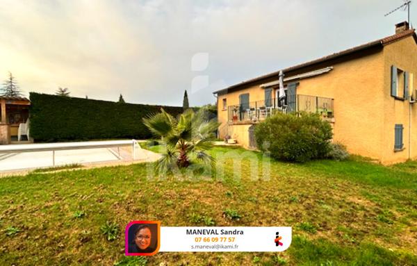 Maison familiale avec piscine et grand jardin