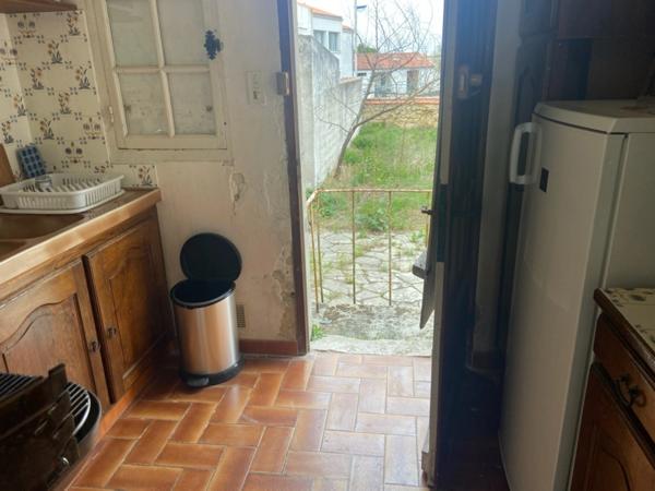 LA FAUTE SUR MER RUE PIETONNE A 200M DE LA PLAGE RARISSIME MAISON DE 1906 2 CHAMBRES BOURREE DE CHARME