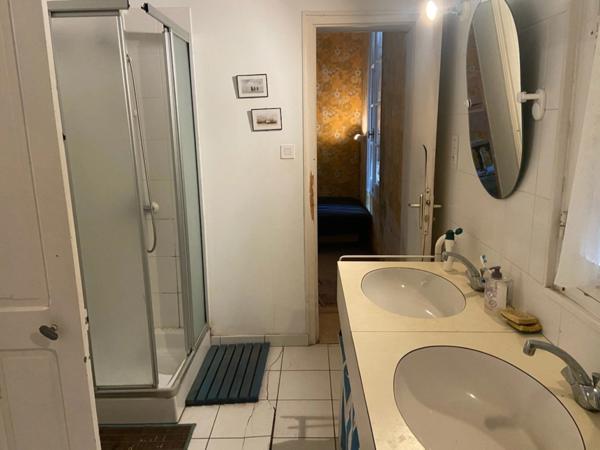 LA FAUTE SUR MER RUE PIETONNE A 200M DE LA PLAGE RARISSIME MAISON DE 1906 2 CHAMBRES BOURREE DE CHARME