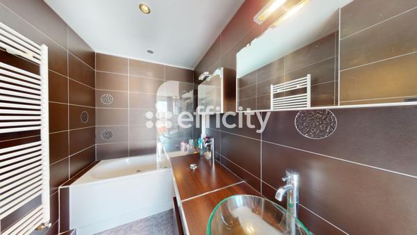 Appartement 5 pièces - 108 m² Exclusivité efficity