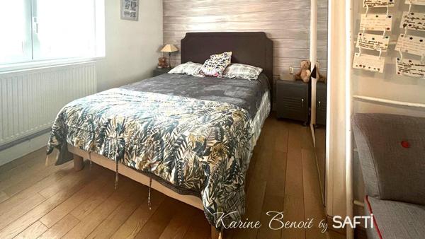 Coeur de ville, belle maison familliale contemporaine , avec une cuisine de rêve !