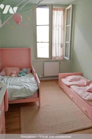 Idéal investisseur. Maison de ville sur Le Lude sur une surface habitable de 75m²

Au RDC : u...