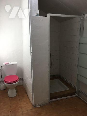 Idéal investisseur. Maison de ville sur Le Lude sur une surface habitable de 75m²

Au RDC : u...