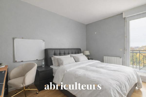 Dernier étage avec extérieur Appartement modulable ISSY-LES-MOULINEAUX