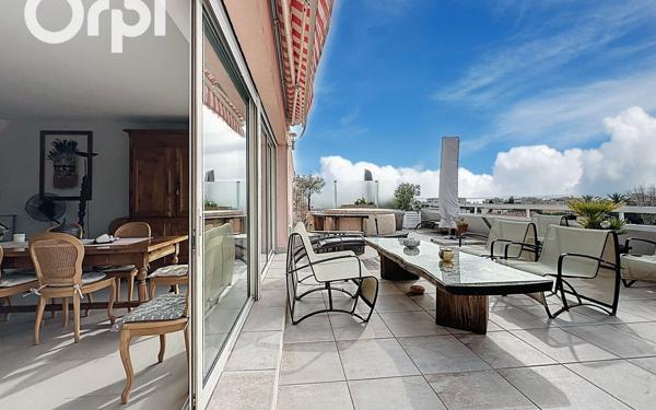 Appartement à vendre    4 pièces • 107 m2 Cagnes-sur-Mer