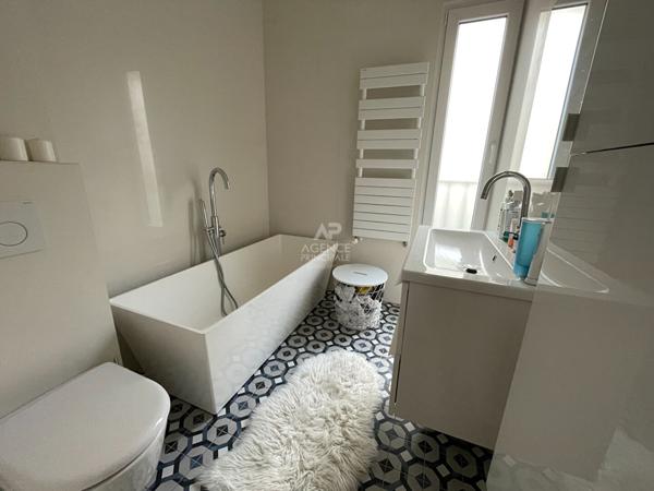 CHAVILLE -Rive Gauche- Maison récente avec 3/4 chambres €780 000 ** - Référence 654-C