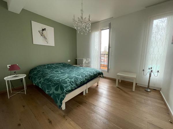 CHAVILLE -Rive Gauche- Maison récente avec 3/4 chambres €780 000 ** - Référence 654-C