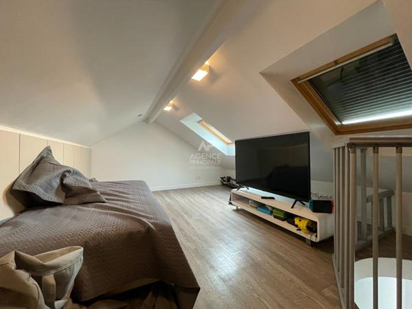 CHAVILLE -Rive Gauche- Maison récente avec 3/4 chambres €780 000 ** - Référence 654-C