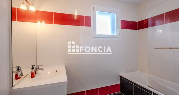 À vendre Appartement 3 pièces 68 m² - Saint-julien-en-genevois 74160