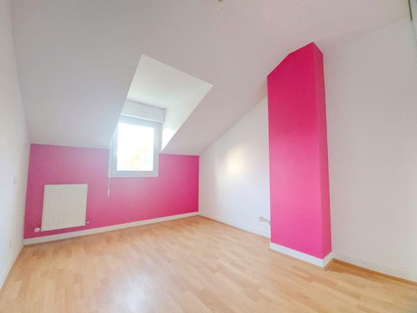 Maison spacieuse à vendre à Le Loroux-Bottereau - 5 chambres, jardin et garage