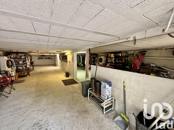 Maison 8 pièces de 144 m² à Izon (33450)