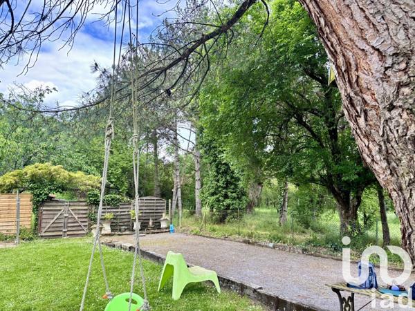 Maison 8 pièces de 144 m² à Izon (33450)