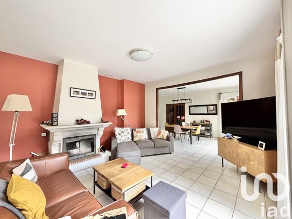 Maison 8 pièces de 144 m² à Izon (33450)