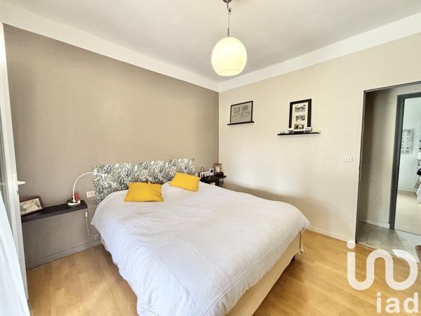 Maison 8 pièces de 144 m² à Izon (33450)