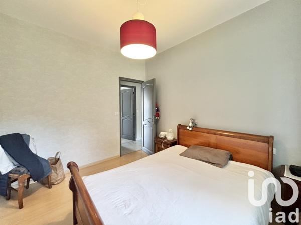 Maison 8 pièces de 144 m² à Izon (33450)