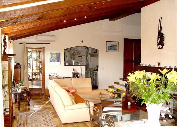 Maison à vendre  5 pièces - 200 m2 LA LONDE LES MAURES - 83