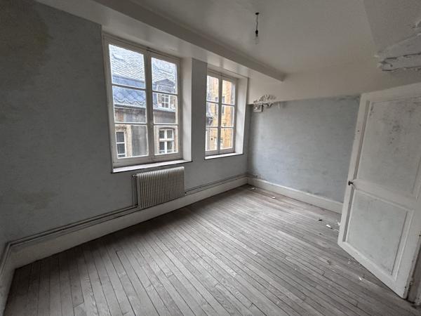 Immeuble dans Sedan