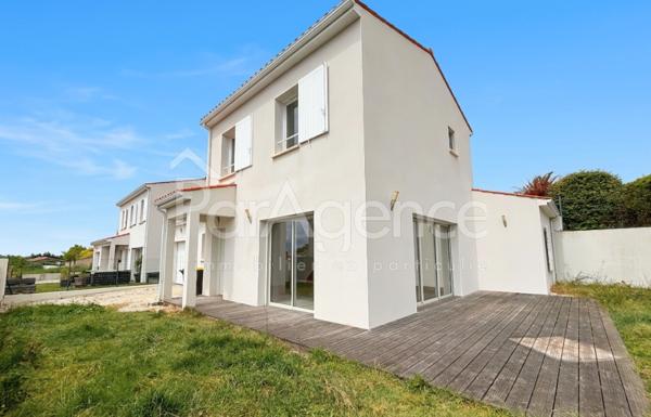 Maison récente avec jardin et garage Royan