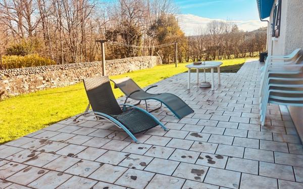 Maison à vendre    4 pièces •  Urt