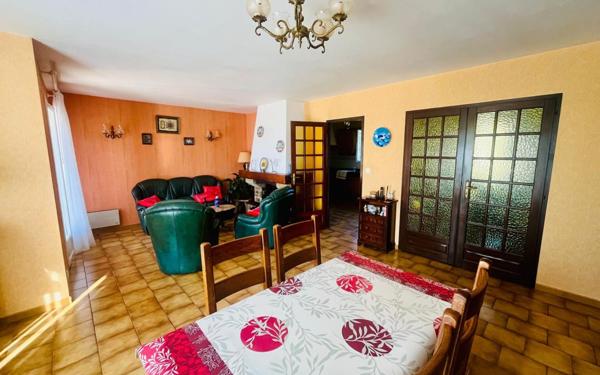 Maison à vendre    4 pièces •  Urt