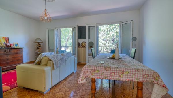 Bâtisse San Martino Di Lota 8 pièce(s) 217.7 m2 quatre appartements