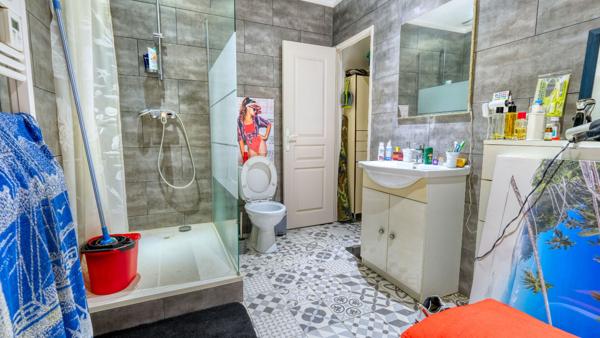 Bâtisse San Martino Di Lota 8 pièce(s) 217.7 m2 quatre appartements