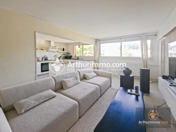 Location                                                      Appartement
                        
                     4 pièces                      77 m2                     à Combs-la-Ville