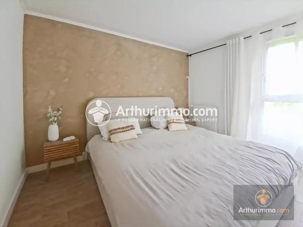 Location                                                      Appartement
                        
                     4 pièces                      77 m2                     à Combs-la-Ville