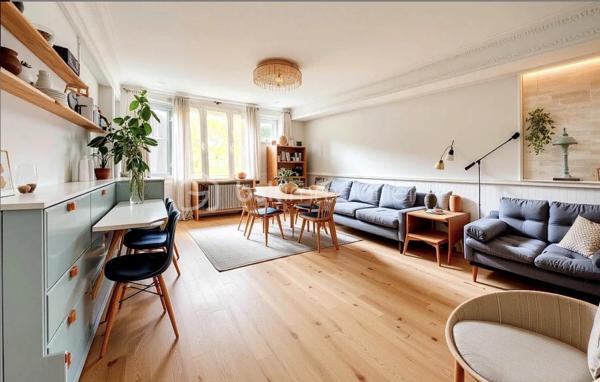 Venez découvrir cette maison mitoyenne de 80 m² environ,  idéalement située à deux pas de la gare et proche de toutes les commodités.

Elle se compose d’un salon-séjour, une cuisine aménagée, d’une pièce d’eau, ainsi que de deux chambres, dont une en rez-de-chaussée, offrant un confort appréciable.

La configuration de la maison permet également la création d’une troisième chambre, selon vos besoins.

À l’extérieur, vous profiterez d’un jardin d’environ 700 m² bien exposé, parfait pour profiter des beaux jours et imaginer de beaux aménagements.

Un grand garage indépendant complète ce bien.

Des travaux de rénovation sont à prévoir, mais la maison offre un beau potentiel pour créer un lieu de vie à votre image dans un secteur recherché.

Idéal primo-accédants, investisseurs ou projet de rénovation.

À visiter sans tarder !!   Visite virtuelle sur demande !!