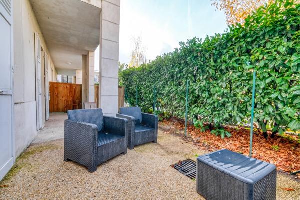 Christophe Michaudelle Capifrance, EXCLUSIVITÉ, vous propose au cœur de MEAUX, au pied de la cathédrale, appartement avec beaucoup de charme 4 pièces 80 m² avec sa terrasse, sa place de stationnement