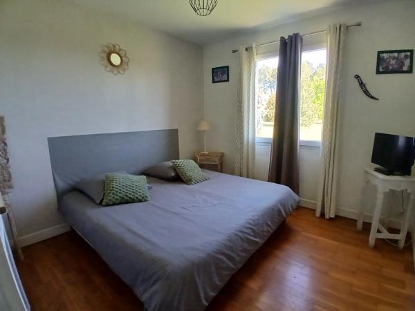 Jolie villa moderne avec piscine, jacuzzi et sauna