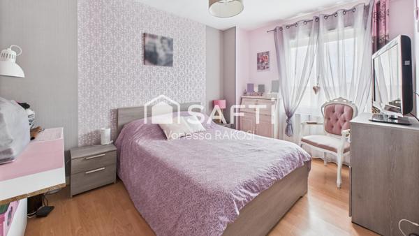 MAISON DE VILLE ACCUEILLANTE DANS UN SECTEUR NON INONDABLE