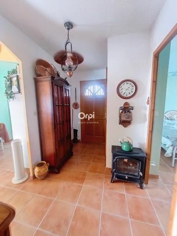 Maison à vendre    3 pièces • 82 m2 Villeneuve