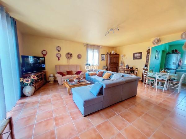 Maison à vendre    3 pièces • 82 m2 Villeneuve