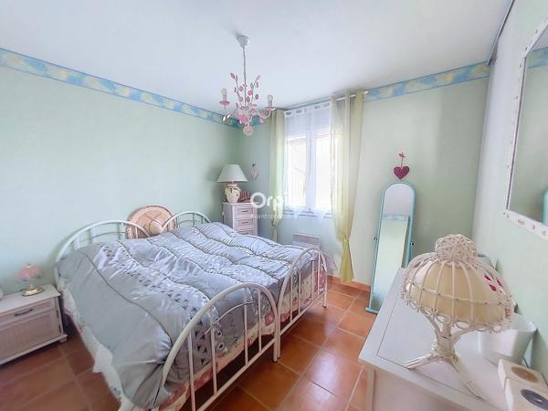 Maison à vendre    3 pièces • 82 m2 Villeneuve