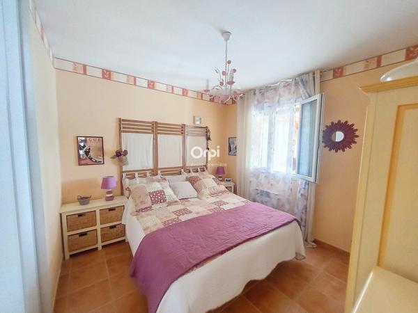 Maison à vendre    3 pièces • 82 m2 Villeneuve