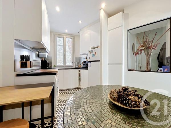 Appartement F2 à vendre  2 pièces - 39,02 m 2   PARIS  - 75020