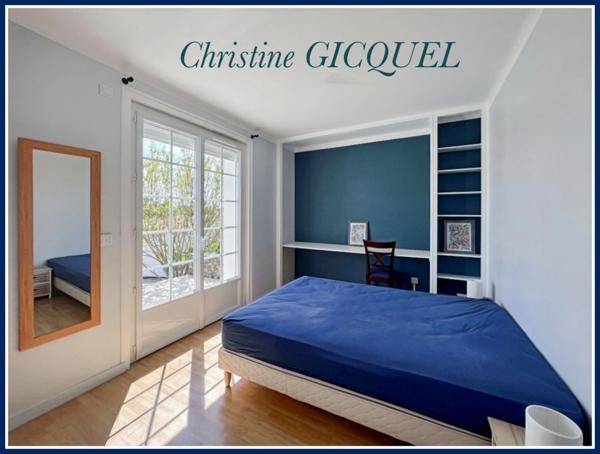 Dpt Loire Atlantique (44), à vendre CENTRE SAINT PERE EN RETZ EN IMPASSE, MAISON 7 PIECES - 5 CHAMBRES - JARDIN CLOS TERRASSE