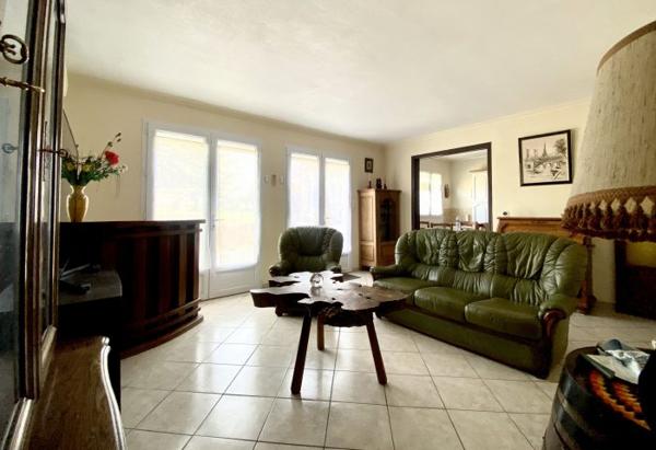 Maison ancienne Nogent-le-Roi 130.84 m²