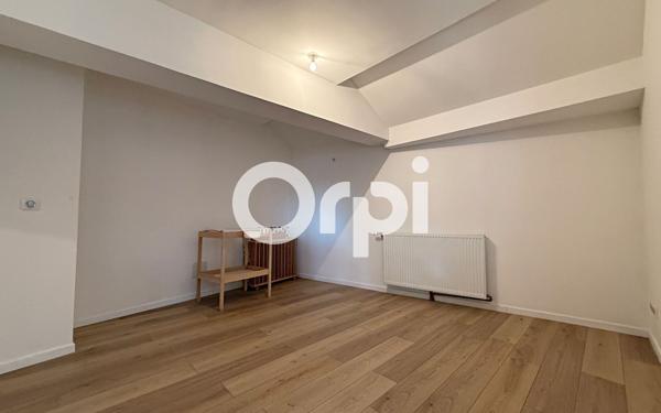 Maison à vendre    6 pièces • 214 m2 Beuvry